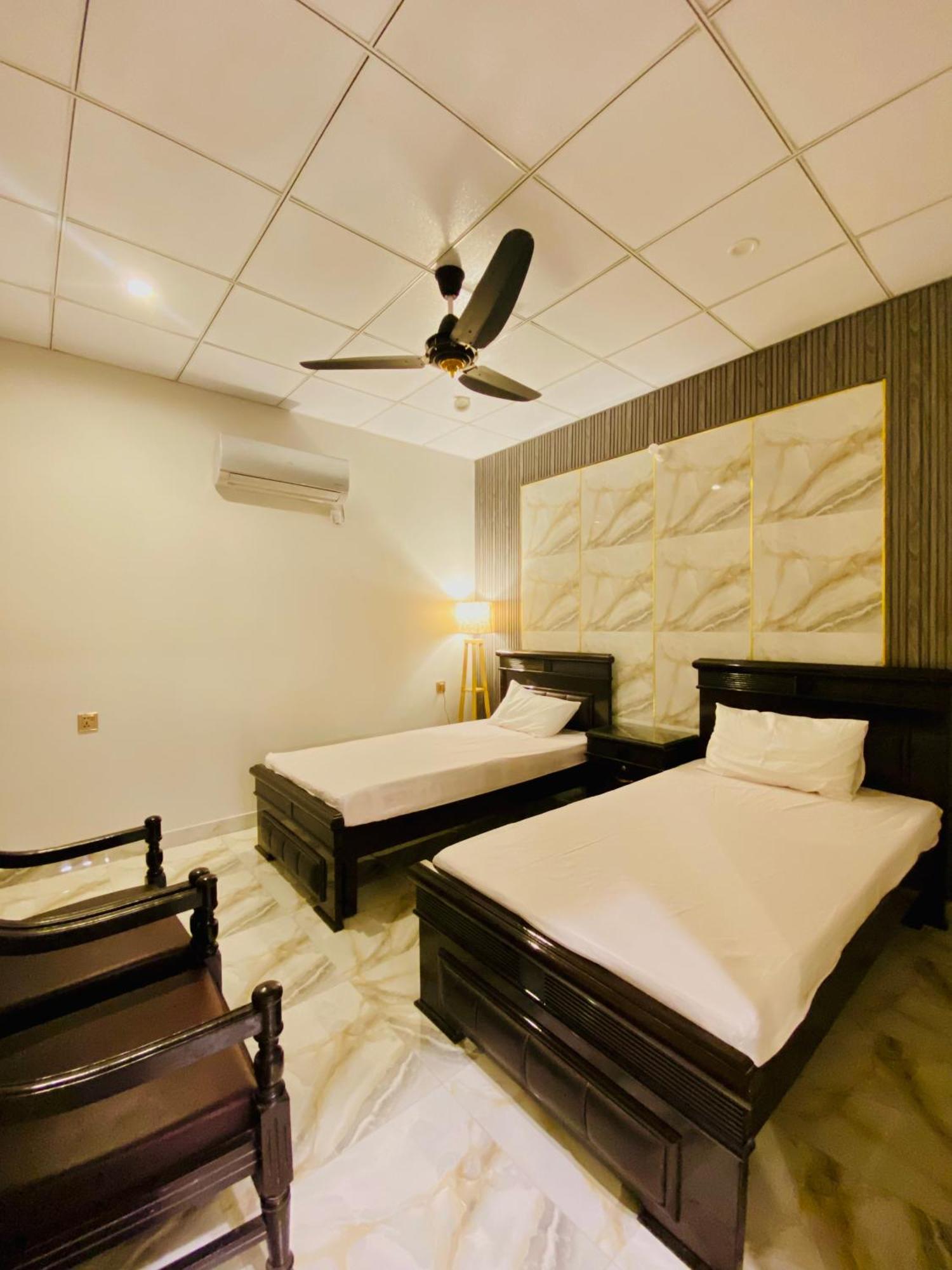 Comfy Cottage فيصل آباد المظهر الخارجي الصورة